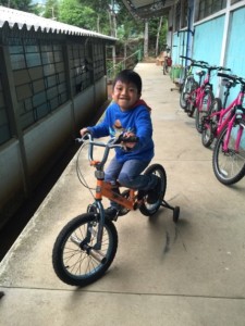 201601GuatBoyOrangeBike