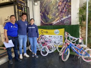 Ecolobici shop entrance with bikes